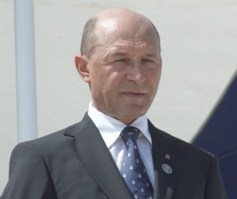 Băsescu, despre unirea cu Moldova: Sunaţi la Bucureşti, spuneţi că vreţi şi se va întâmpla